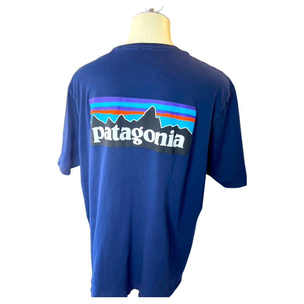 Patagonia Men’s P-6 Logo Organic T-Shirt